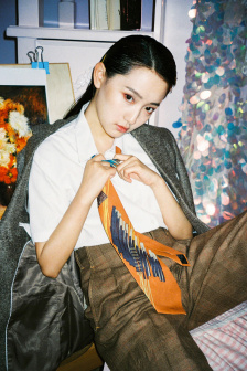 两个奶被揉到高潮喷水